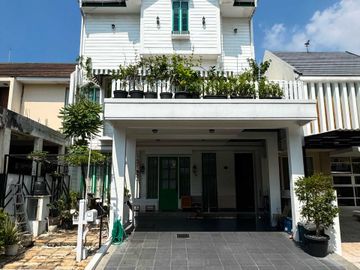 The Mansion Pakuwon Indah