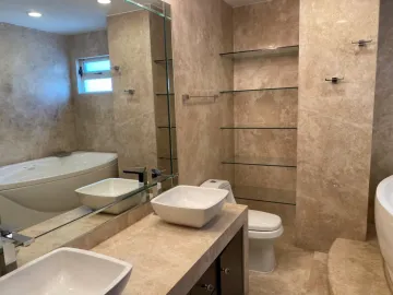 Departamento en venta en Del Valle Oriente, San Pedro Garza García, Nuevo León