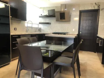 Departamento en venta en Del Valle Oriente, San Pedro Garza García, Nuevo León