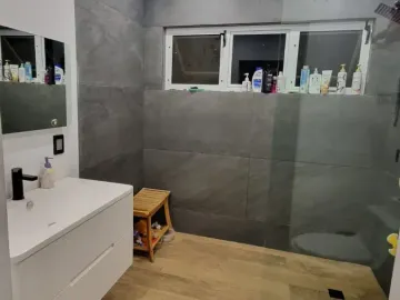 Casa en venta en Del Valle Oriente, San Pedro Garza García, Nuevo León