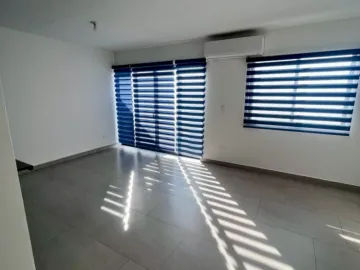 Casa en venta en Cumbre Altta, García, Nuevo León