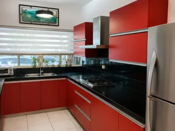 Casa en renta en Residencial la Huasteca, Santa Catarina, Nuevo León