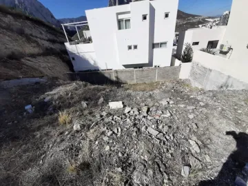 Terreno en venta en Los Cenizos, Santa Catarina, Nuevo León