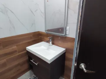 Oficina en renta en Del Valle, San Pedro Garza García, Nuevo León