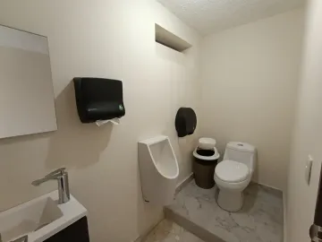 Oficina en renta en Leones, Monterrey, Nuevo León