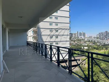 Departamento en venta en Bosque Real, Huixquilucan, México