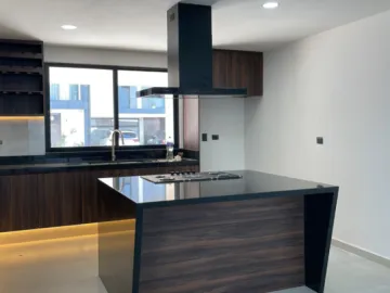Casa en venta en Lomas de Angelópolis, San Andrés Cholula, Puebla