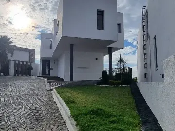 Casa en venta en Lomas de Angelópolis, San Andrés Cholula, Puebla