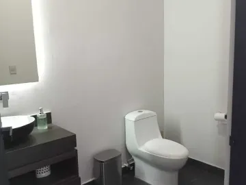 Oficina en renta en Las Torres, Monterrey, Nuevo León