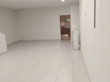 Oficina en renta en Las Torres, Monterrey, Nuevo León