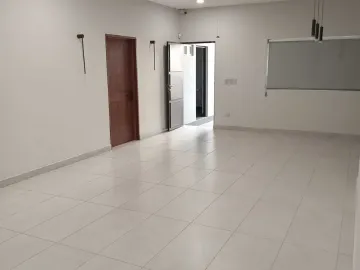 Oficina en renta en Las Torres, Monterrey, Nuevo León
