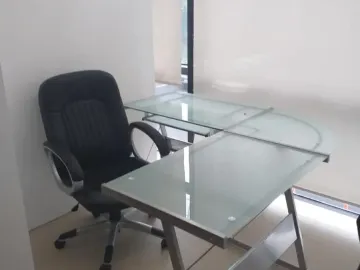 Oficina en venta y renta en La Estanzuela, Monterrey, Nuevo León