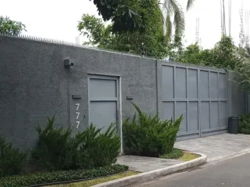 Casa en renta en Del Valle, San Pedro Garza García, Nuevo León