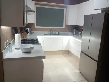 Casa en renta en Del Valle, San Pedro Garza García, Nuevo León