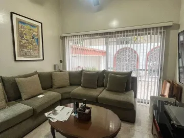 Casa en venta en Contry la Silla, Guadalupe, Nuevo León
