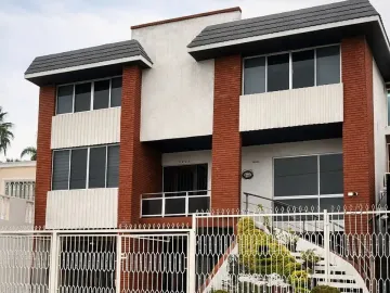 Casa en venta en Contry la Silla, Guadalupe, Nuevo León