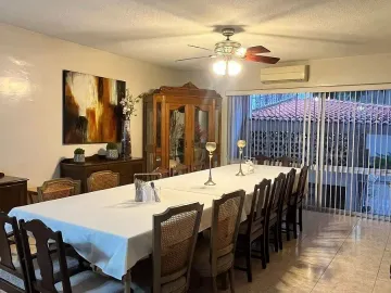Casa en venta en Contry la Silla, Guadalupe, Nuevo León