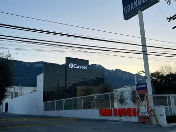 Local en venta en Tampiquito, San Pedro Garza García, Nuevo León
