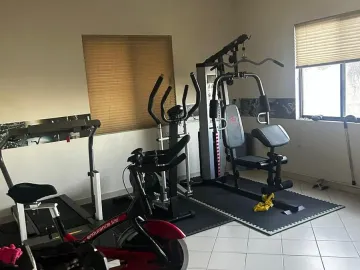 Casa en venta en Colonial La Sierra, San Pedro Garza García, Nuevo León