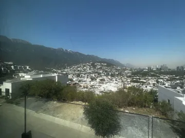 Casa en venta en Balcones del Campestre, San Pedro Garza García, Nuevo León