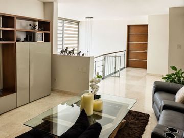 RESIDENCIA EN VENTA CONDOMINIO PUERTA PLATA ZAPOPAN