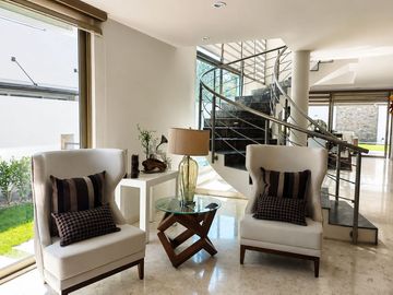 RESIDENCIA EN VENTA CONDOMINIO PUERTA PLATA ZAPOPAN