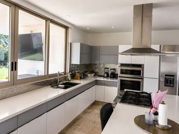 RESIDENCIA EN VENTA CONDOMINIO PUERTA PLATA ZAPOPAN