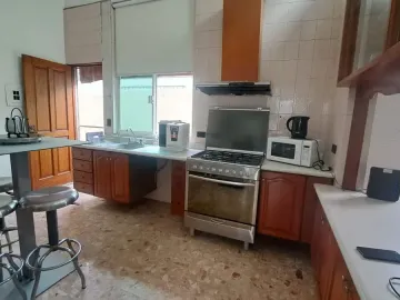 Casa en venta en Del Valle, San Pedro Garza García, Nuevo León