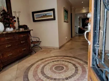Casa en venta en Valle de San Ángel Sect Español, San Pedro Garza García, Nuevo León