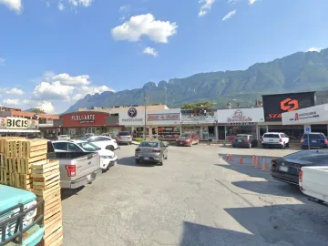 Local en renta en Bosques del Valle, San Pedro Garza García, Nuevo León