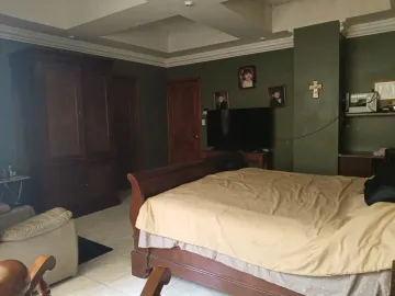 Casa en venta en Lomas del Roble, San Nicolás de los Garza, Nuevo León