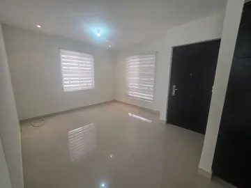 Casa en renta en Cumbres San Patricio, García, Nuevo León