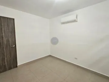 Casa en renta en Cumbres Elite Premier, García, Nuevo León