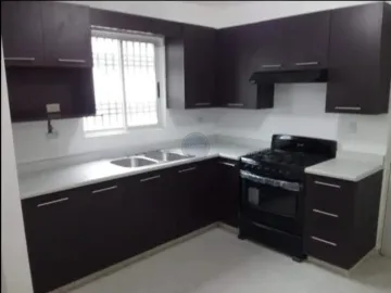 Casa en renta en Almería, Apodaca, Nuevo León