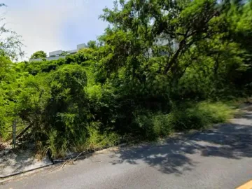 Terreno en venta en Jardines Coloniales, San Pedro Garza García, Nuevo León