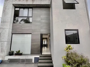 Casa en venta en Hacienda de las Palmas, Huixquilucan, México