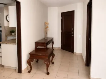 Casa en renta en Ventanas de la Huasteca, Santa Catarina, Nuevo León