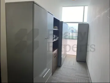 Oficina en venta en Haciendas de la Sierra, San Pedro Garza García, Nuevo León