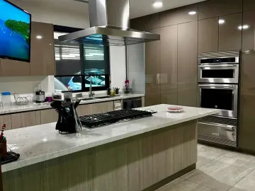 Casa en venta en Bosques del Valle, San Pedro Garza García, Nuevo León