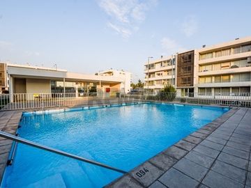 ARRIENDO SEMINUEVO 2D + 2B + 1E y 1BD