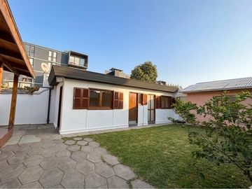 Casa 638m/174m +2da Casa Int. Metro Chile E. Ñuñoa