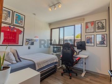 Gran casa remodelada, 6D con vista a la Cordillera