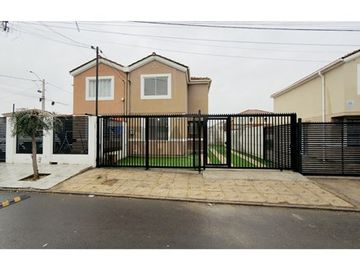 Casa de 3 dormitorios en Buin