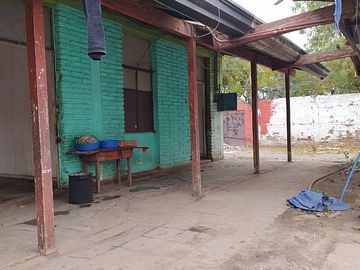 SITIO INDUSTRIAL, BUENA UBICACIÓN Y MUY VERSÁTIL