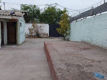 SITIO INDUSTRIAL, BUENA UBICACIÓN Y MUY VERSÁTIL