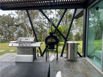 Casa para Arriendo amoblado en el Retiro con Piscina