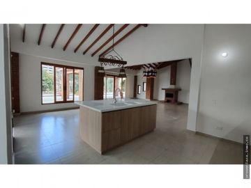 Casa para Arriendo en Envigado Parte Alta