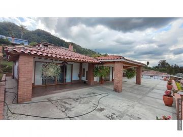 Casa para Arriendo en Envigado Parte Alta