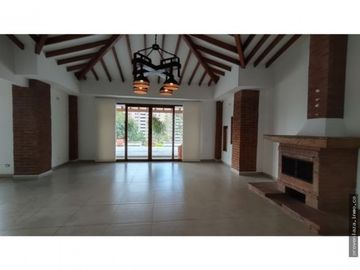 Casa para Arriendo en Envigado Parte Alta