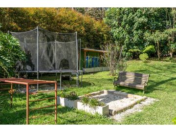 Casa para la Renta en el Retiro la Fe